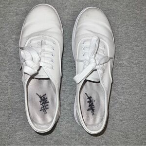 White Universal Threads Casual Sneakers